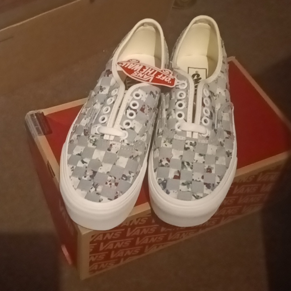Woman's size 8 vans